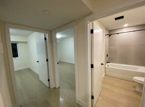 196 Britannia Rd in Ottawa, ON - Building Photo - Building Photo