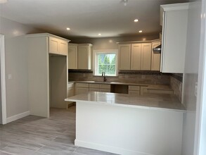 7 Alpha Pl in New Rochelle, NY - Building Photo - Building Photo