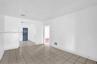 10428 NW 5th Ave in Miami, FL - Building Photo - Building Photo