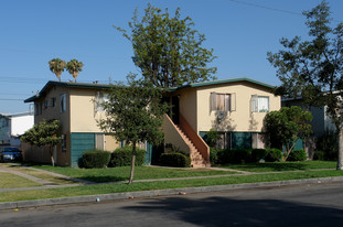 2516 S Rosewood Ave Apartments