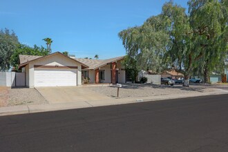 14625 N 26th Ave in Phoenix, AZ - Building Photo - Building Photo