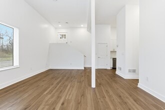 2503 W Forest Ave in Detroit, MI - Foto de edificio - Building Photo