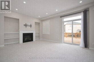 24 Narbonne Cres in Hamilton, ON - Building Photo - Building Photo