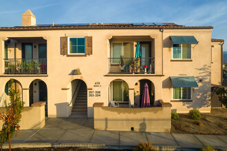 Crestview Terrace in San Bernardino, CA - Building Photo - Building Photo