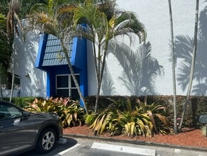 1115 SW 2nd Ct, Unit 4 in Fort Lauderdale, FL - Foto de edificio - Building Photo