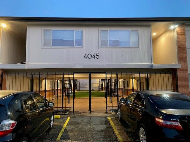 4045 W Bellfort Ave in Houston, TX - Building Photo