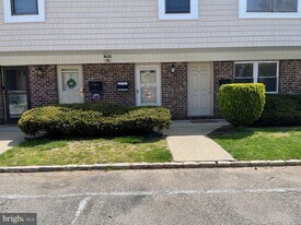 1508 Silver Ct in Hamilton Township, NJ - Building Photo