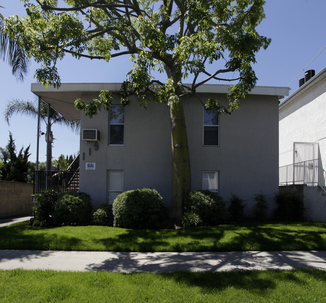 119 N Lamer St in Burbank, CA - Foto de edificio - Building Photo