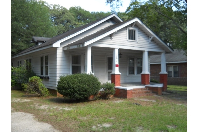 305-307 Highland Ave in Fayetteville, NC - Building Photo