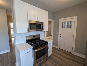 3935 N Janssen Ave, Unit #3941-W1 in Chicago, IL - Building Photo - Building Photo