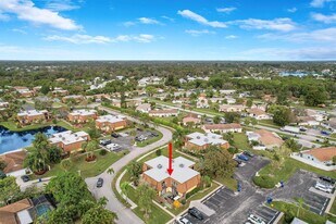 110 N Delaware Blvd in Jupiter, FL - Building Photo