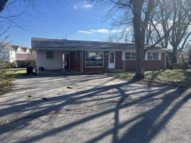 property at 124 Wilhite Ave