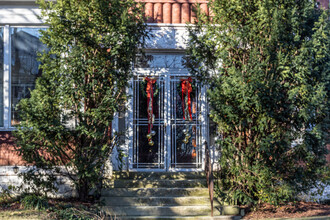 1300 S 3rd St in Louisville, KY - Foto de edificio - Building Photo