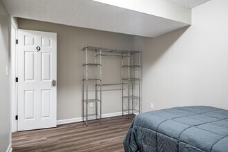 412 Corvair Dr SE in Atlanta, GA - Building Photo - Building Photo