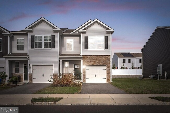 59 Peregrine Way in Burlington, NJ - Building Photo - Building Photo