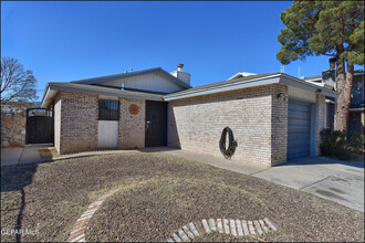 11009 Rockdale St in El Paso, TX - Building Photo - Building Photo