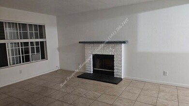 40712 179th St E in Lancaster, CA - Building Photo - Building Photo