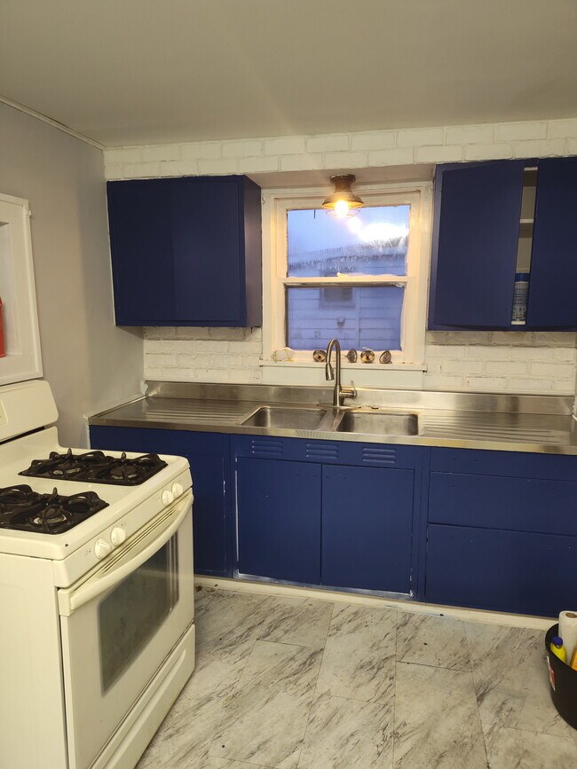 417 Beaver St in Wampum, PA - Building Photo - Building Photo