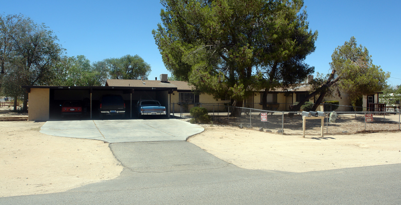 12956 Ojai Rd in Apple Valley, CA - Building Photo