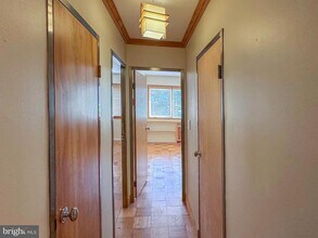 4720 Chevy Chase Dr in Chevy Chase, MD - Building Photo - Building Photo