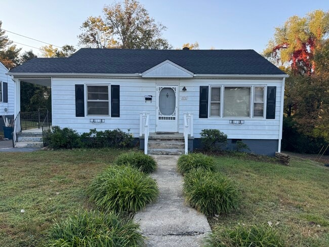 property at 536 Janette Ave SW