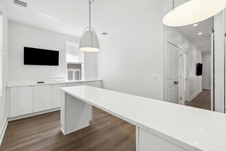 632 JFK Blvd E in Weehawken, NJ - Building Photo - Building Photo