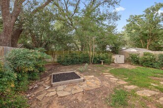 13413 Bolivia Dr in Austin, TX - Foto de edificio - Building Photo