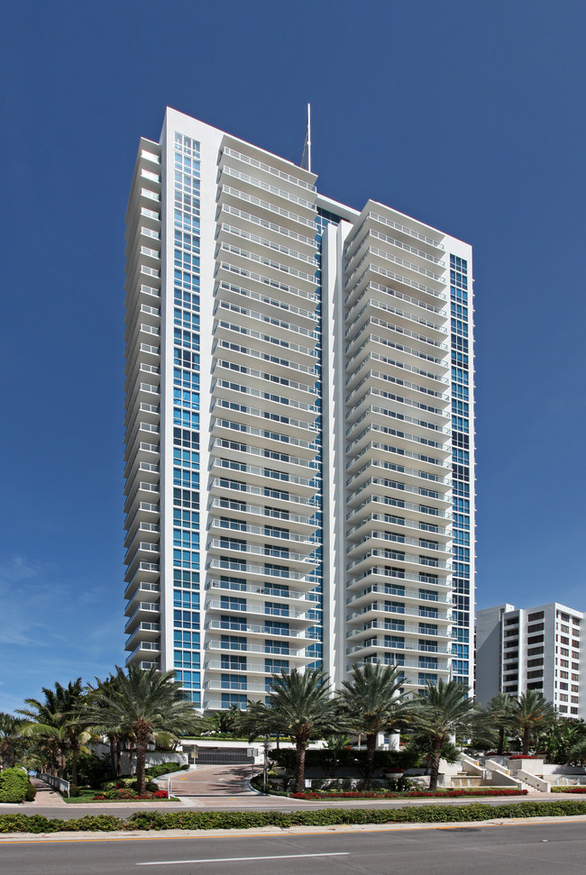 Ocean Palms in Hollywood, FL - Building Photo - Building Photo