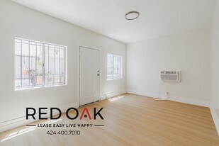 2505 Malabar St in Los Angeles, CA - Building Photo