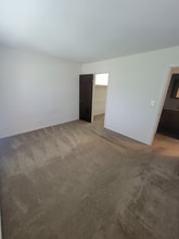 547 Brookside Dr in Westmont, IL - Building Photo - Building Photo