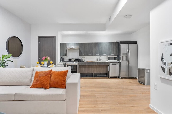 398 NE 5th St in Miami, FL - Building Photo - Building Photo
