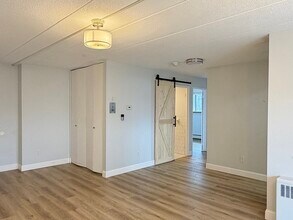 995 Massachusetts Ave in Arlington, MA - Foto de edificio - Building Photo