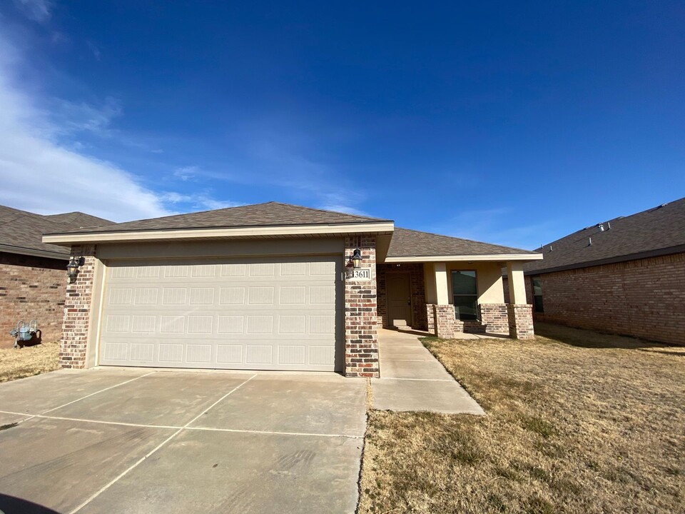 13611 Avenue W in Lubbock, TX - Building Photo