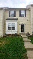 12 Oaksylvan Way in Nottingham, MD - Building Photo