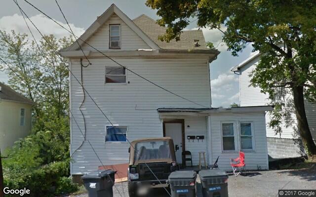 679 Spruce St in Morgantown, WV - Building Photo