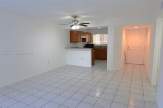 14901 SW 80th St in Miami, FL - Building Photo - Building Photo