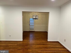 6653 Fairfax Rd, Unit 7105 in Bethesda, MD - Building Photo - Building Photo