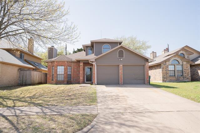 property at 624 Lemons St