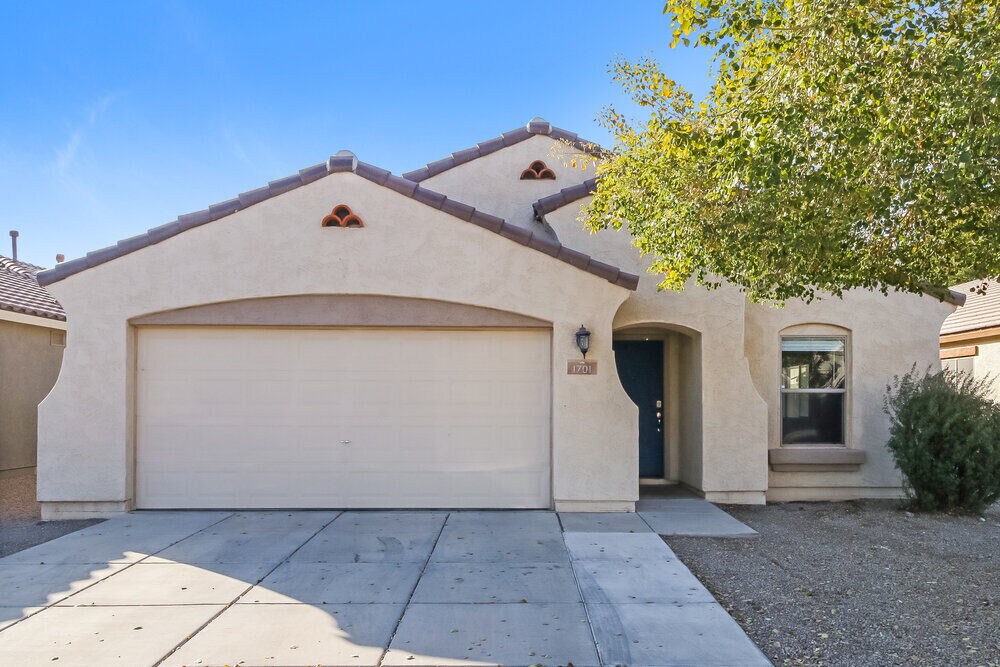 1701 E Christopher St in Queen Creek, AZ - Building Photo