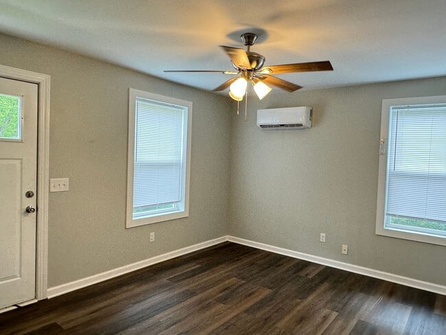 4-6 Chestnut Dr in Clarksville, TN - Building Photo - Building Photo