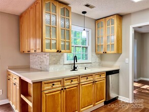 2333 Heathershire Ln in Matthews, NC - Building Photo - Building Photo