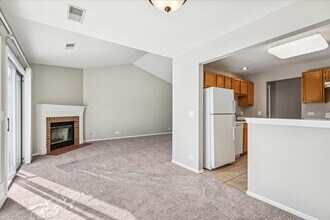 67 Beechmont Ct in Schaumburg, IL - Building Photo - Building Photo