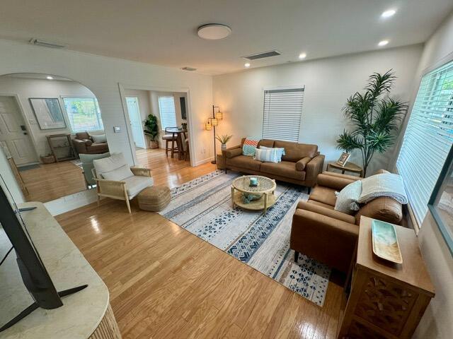 642 N Oak St in Boynton Beach, FL - Foto de edificio - Building Photo