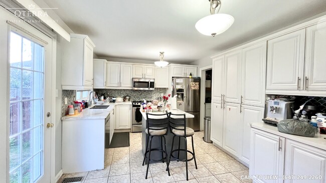 15 Allness Rd in Brampton, ON - Building Photo - Building Photo