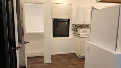 100 Washington Ave in Mastic, NY - Building Photo - Building Photo