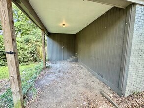 3148 St Charles Dr in Memphis, TN - Building Photo - Building Photo