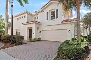 556 Tomahawk Ct in Palm Beach Gardens, FL - Building Photo