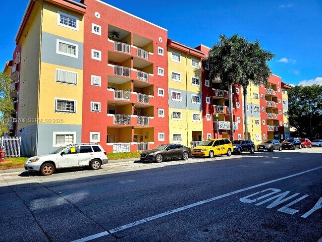 21 E 3rd St in Hialeah, FL - Building Photo - Building Photo