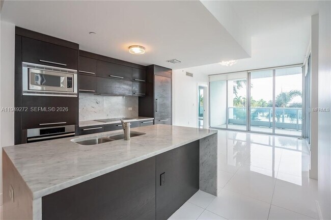 property at 900 Biscayne Blvd