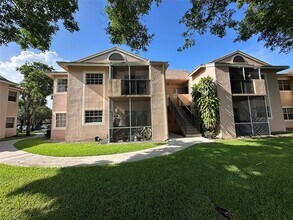 641 Cypress Lake Blvd in Pompano Beach, FL - Building Photo - Building Photo